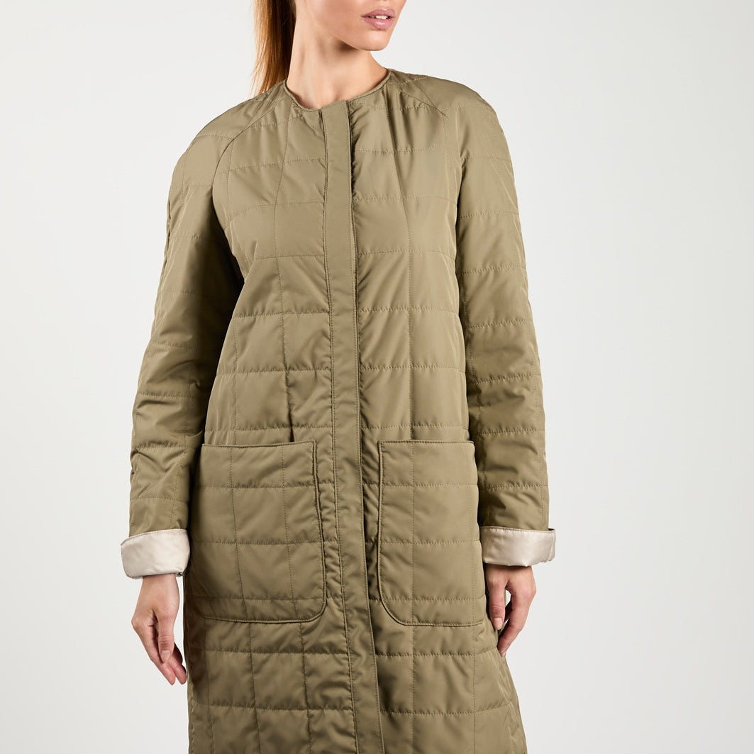 WOMEN’S LIGHT PADDED COATS AND VESTS