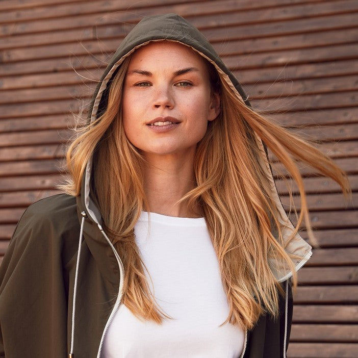 WINDBREAKER VEST WITH HOOD