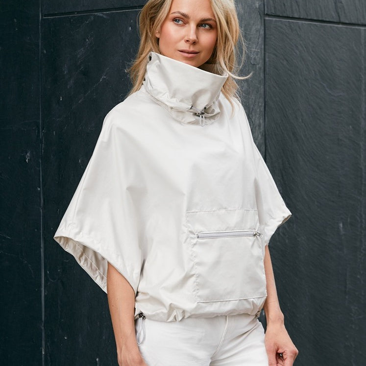 CHIMNEY-COLLAR WINDBREAKER PULLOVER