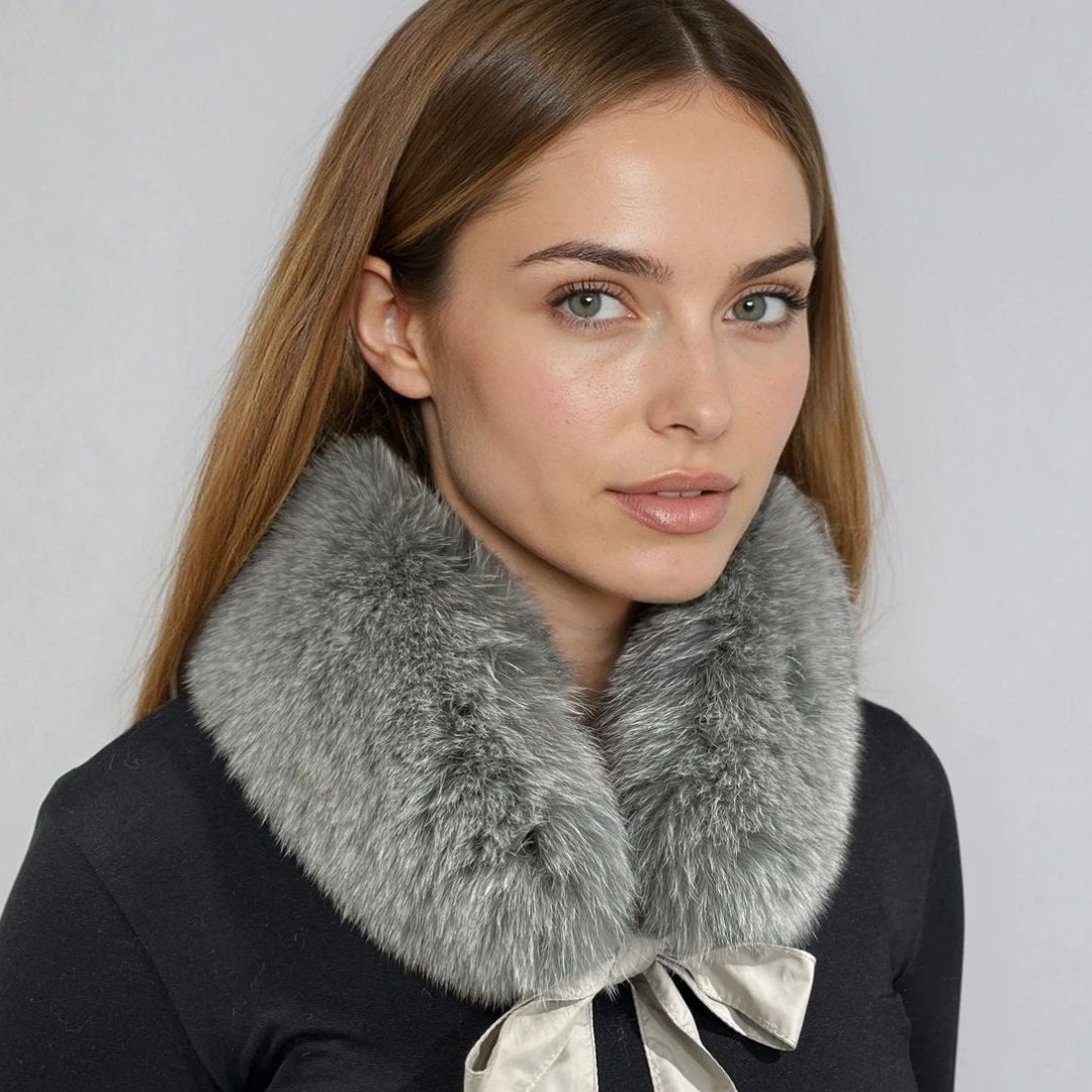 FOX FUR COLLAR WITH RIBBON