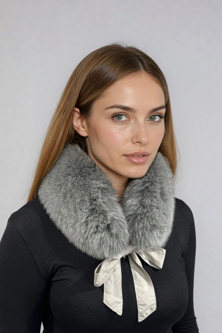 FOX FUR COLLAR WITH RIBBON