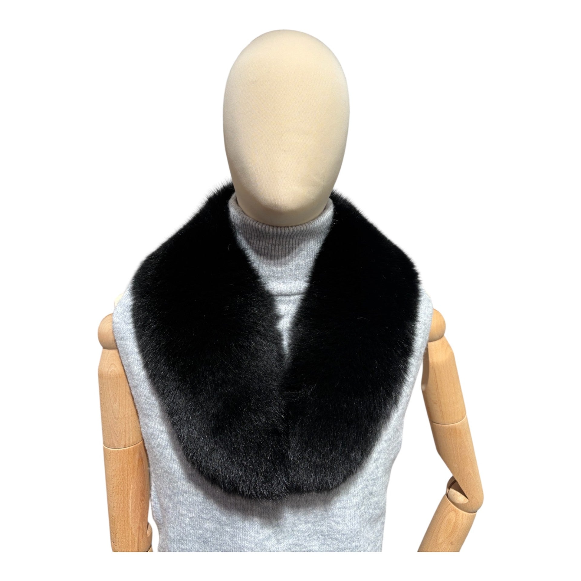 A large black fox fur collar perfect for elevating a Winter coat 