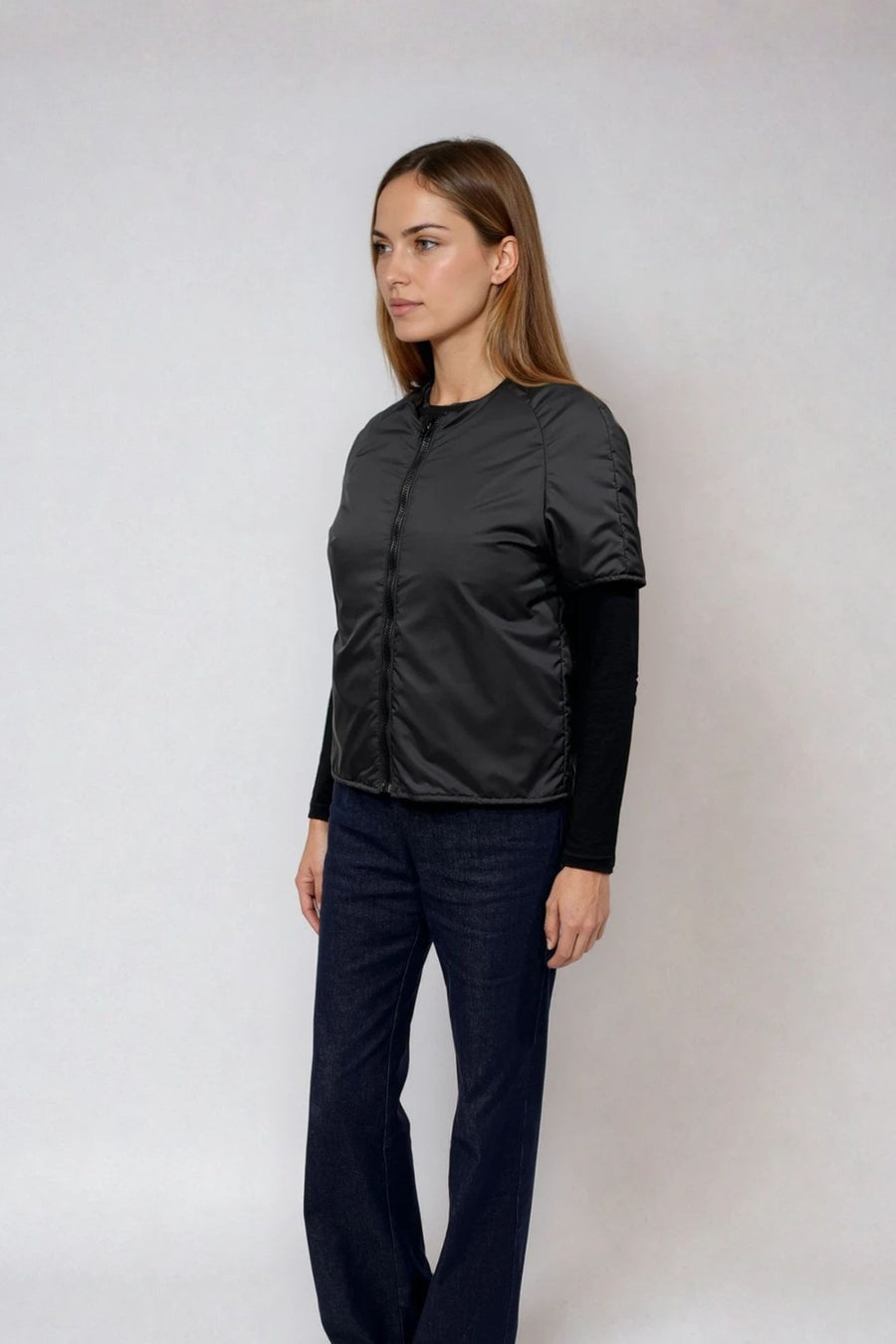 LIGHT PADDED SHORT SLEEVE JACKET