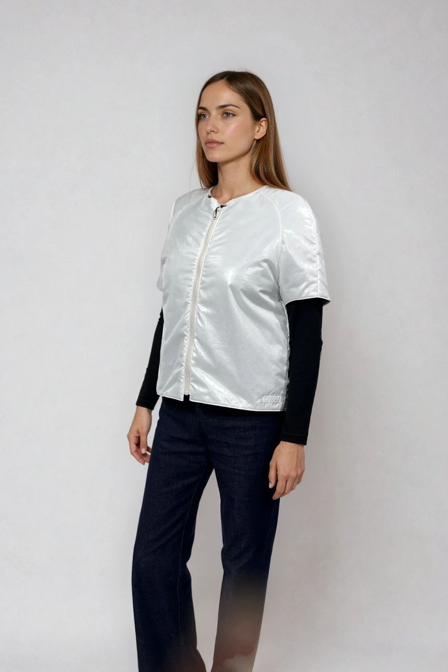LIGHT PADDED SHORT SLEEVE JACKET