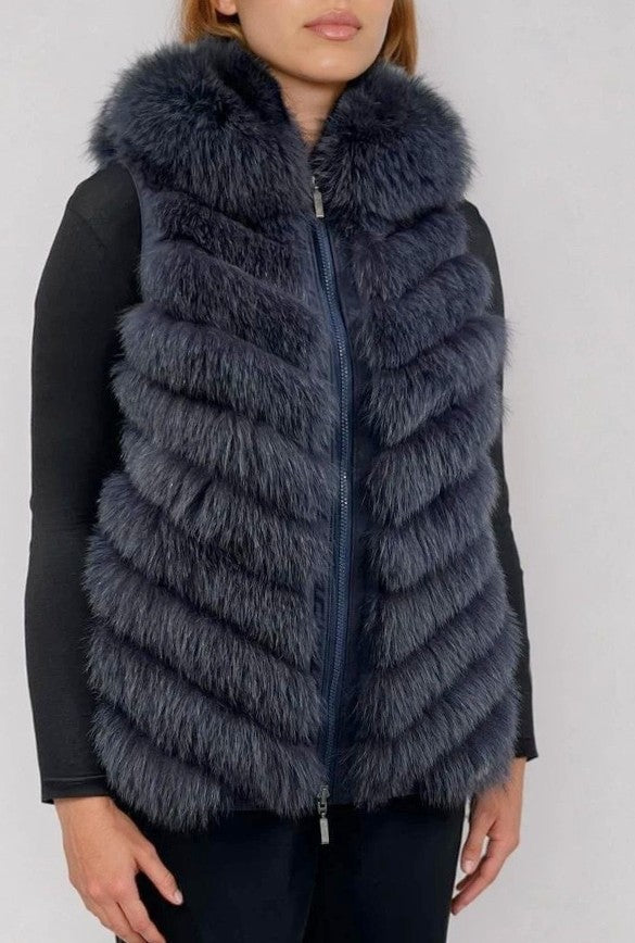 REVERSIBLE FUR VEST WITH HOOD