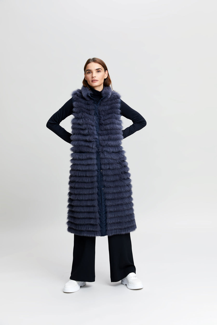 Women's Reversible fox fur vest Straight but slightly wider at the hem
