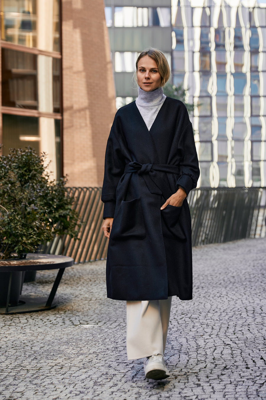 bathrobe style womens wool coat is made from sustainable Saimaa Wool's luxurious tweed fabric.  Tweeds are an ecol friendlyfabric